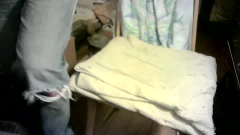 Snapshot of ignoredlittlestloser chatting on January 11, 8:00 am ignoredlittlestloser online show from January 11, 8:00 am