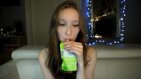 Snapshot of ihavenoideawhatowritehere chatting on March 23, 6:56 pm ihavenoideawhatowritehere online show from March 23, 6:56 pm