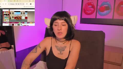   online show from December 6, 3:22 pm
