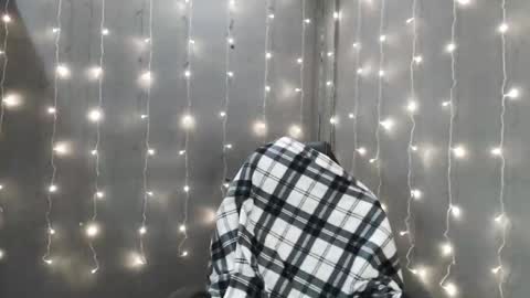 Snapshot of iiiiiiis chatting on February 26, 11:37 pm iiiiiiis online show from February 26, 11:37 pm