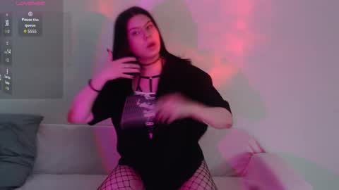 Vella online show from October 18, 10:05 am