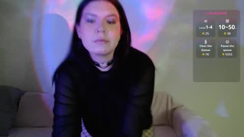 Vella online show from November 22, 7:13 pm