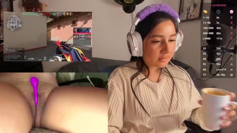 IG  iissaabeel -- FOLLOW ME online show from January 16, 10:44 pm