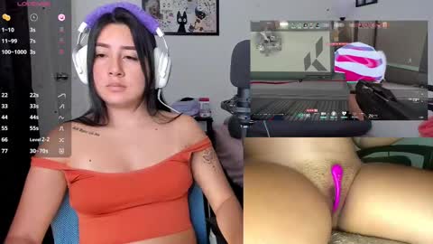 IG  iissaabeel -- FOLLOW ME online show from February 20, 7:41 pm