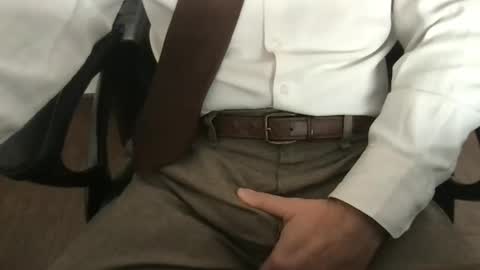 Snapshot of ikeresba chatting on January 9, 10:09 am ikeresba online show from January 9, 10:09 am