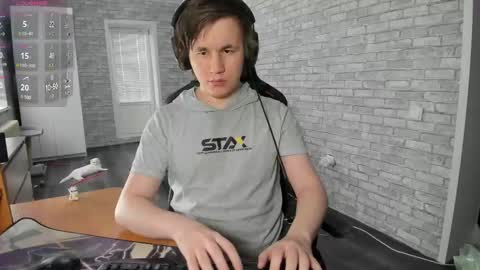 iliaskris online show from February 15, 11:39 am