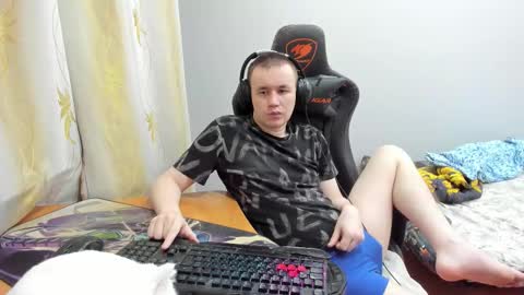 Snapshot of iliaskrislove chatting on October 12, 5:34 pm iliaskris online show from October 12, 5:34 pm