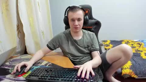 Snapshot of iliaskrislove chatting on October 24, 1:24 am iliaskris online show from October 24, 1:24 am