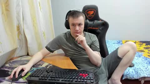 Snapshot of iliaskrislove chatting on October 24, 6:37 pm iliaskris online show from October 24, 6:37 pm