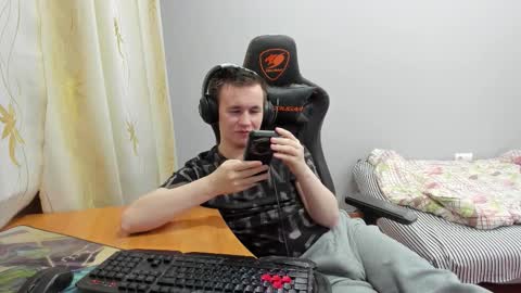 Snapshot of iliaskrislove chatting on November 21, 8:18 pm iliaskris online show from November 21, 8:18 pm