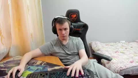 Snapshot of iliaskrislove chatting on November 28, 9:56 am iliaskris online show from November 28, 9:56 am