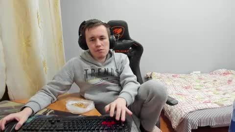 Snapshot of iliaskrislove chatting on December 1, 4:23 pm iliaskris online show from December 1, 4:23 pm