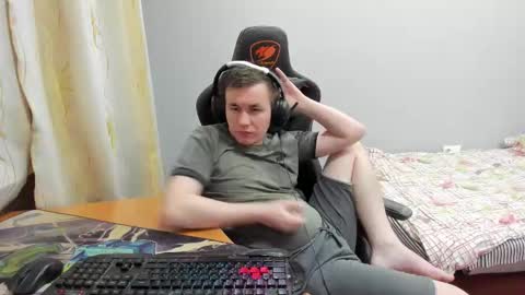 Snapshot of iliaskrislove chatting on December 5, 6:15 pm iliaskris online show from December 5, 6:15 pm