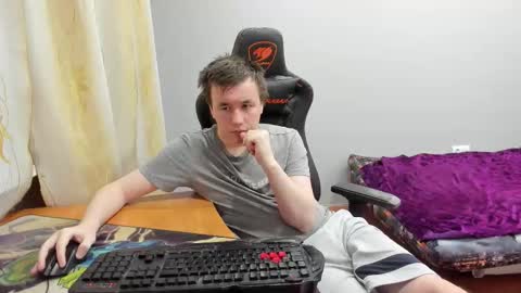 Snapshot of iliaskrislove chatting on December 15, 1:54 am iliaskris online show from December 15, 1:54 am