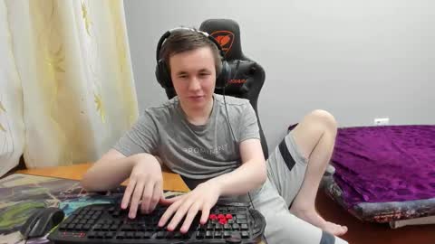 Snapshot of iliaskrislove chatting on December 16, 3:28 pm iliaskris online show from December 16, 3:28 pm