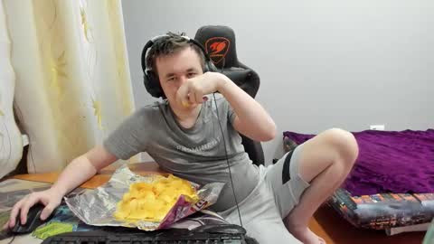 Snapshot of iliaskrislove chatting on December 17, 4:18 am iliaskris online show from December 17, 4:18 am