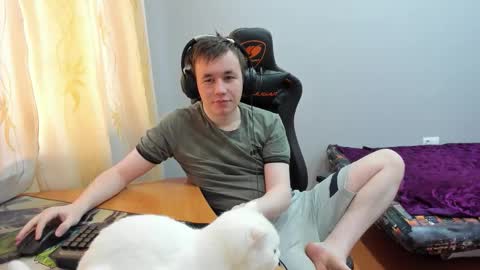 Snapshot of iliaskrislove chatting on December 20, 6:31 am iliaskris online show from December 20, 6:31 am