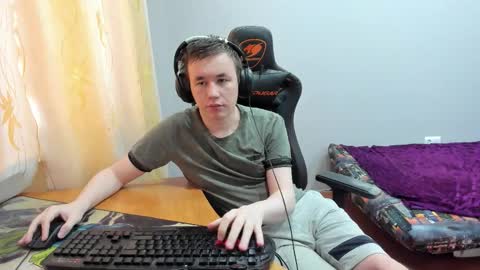 Snapshot of iliaskrislove chatting on December 21, 9:05 am iliaskris online show from December 21, 9:05 am