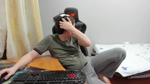 Snapshot of iliaskrislove chatting on January 9, 12:02 am iliaskris online show from January 9, 12:02 am