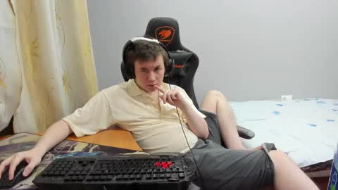 Snapshot of iliaskrislove chatting on January 10, 12:45 am iliaskris online show from January 10, 12:45 am