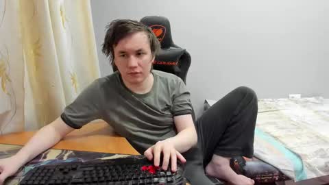 iliaskris online show from March 8, 2:21 pm