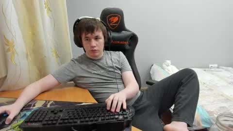 iliaskris online show from March 18, 4:10 pm