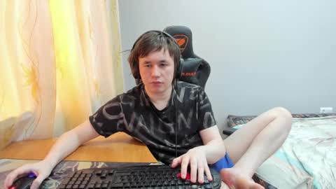 iliaskris online show from April 6, 4:46 am