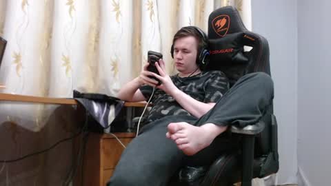 Snapshot of iliaskrisloveee chatting on July 1, 7:02 pm lord online show from July 1, 7:02 pm