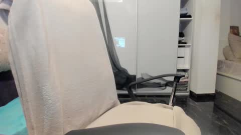 Bamby online show from November 27, 6:10 pm