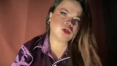 Snapshot of ill_moan_foryouxx chatting on January 14, 12:27 am QUEEN KATH online show from January 14, 12:27 am