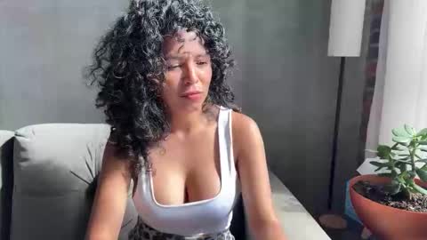 Kloe online show from November 26, 1:56 pm