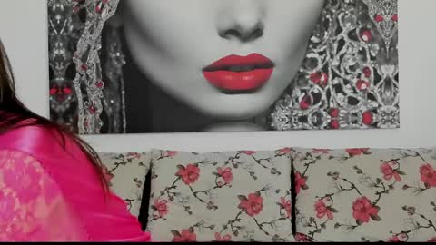 Snapshot of illegalbeauty87 chatting on May 10, 7:46 am Ingrid or more easier...Miss GoDDess Mistress online show from May 10, 7:46 am