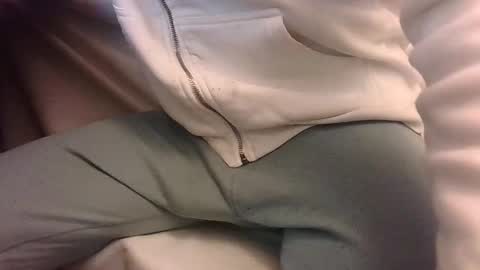 Snapshot of illubricat chatting on January 7, 6:48 am illubricat online show from January 7, 6:48 am