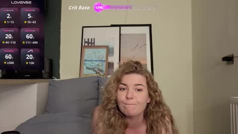 Snapshot of illuminea chatting on December 17, 7:09 pm Jenny online show from December 17, 7:09 pm