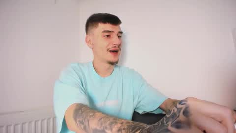 Snapshot of illusions888 chatting on November 25, 9:42 am D-Illusion online show from November 25, 9:42 am