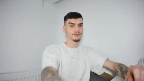 Snapshot of illusions888 chatting on November 26, 11:22 am D-Illusion online show from November 26, 11:22 am