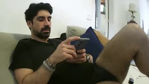 Snapshot of ilmangj90 chatting on April 13, 9:26 am ilmangj90 online show from April 13, 9:26 am