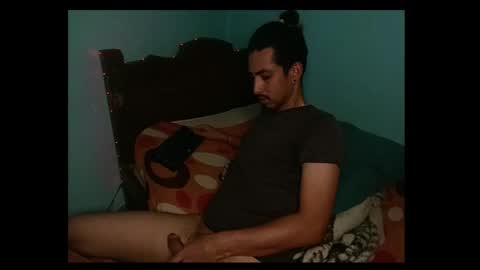 Snapshot of iloveman24 chatting on December 29, 10:57 pm AARON online show from December 29, 10:57 pm