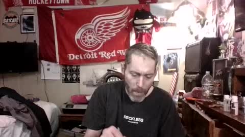 ilovewomensmokers0935 online show from March 22, 5:11 am