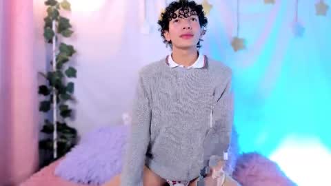 Alejo independent model   online show from April 15, 2:18 am