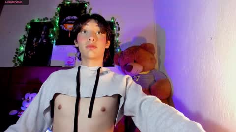 Snapshot of im_crisvega88 chatting on January 21, 11:02 pm criss online show from January 21, 11:02 pm