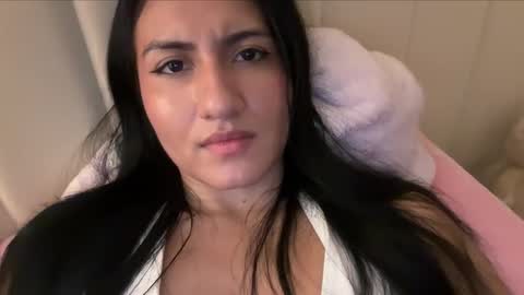 Snapshot of im_dayana chatting on December 13, 10:48 pm instagram online show from December 13, 10:48 pm