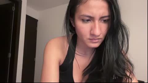 Snapshot of im_dayana chatting on December 16, 11:10 pm instagram online show from December 16, 11:10 pm