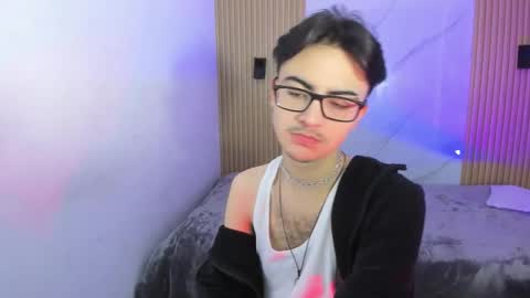 dayros online show from December 18, 3:56 am