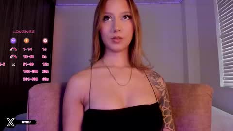 Snapshot of im_eli1 chatting on November 13, 7:46 pm Eli online show from November 13, 7:46 pm