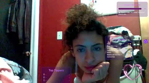 Snapshot of im_elliana chatting on November 22, 8:13 am Ellliiana online show from November 22, 8:13 am