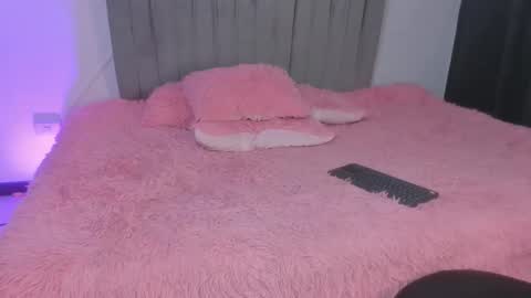 Snapshot of im_jasper chatting on February 26, 8:52 pm JASPER online show from February 26, 8:52 pm