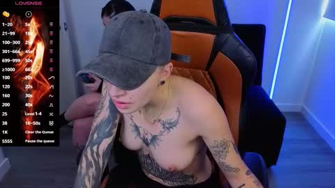 Laia online show from October 24, 6:15 pm