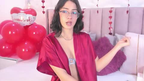 Lilyy  online show from February 14, 1:19 pm
