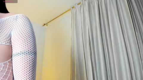 im_maitee online show from November 12, 4:46 am